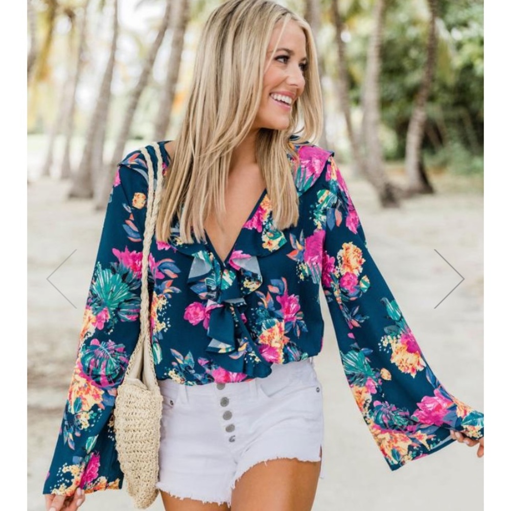 gave you my heart navy floral blouse